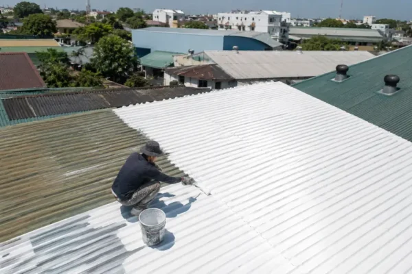 Giá sơn chống nóng mái tôn tại Huế phụ thuộc vào những yếu tố nào?
