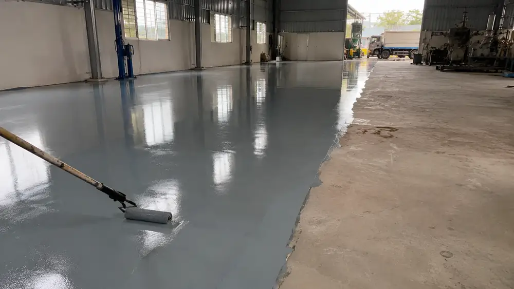 Tự làm hay thuê đơn vị thi công sơn nền Epoxy tại Huế: nên chọn cách nào?